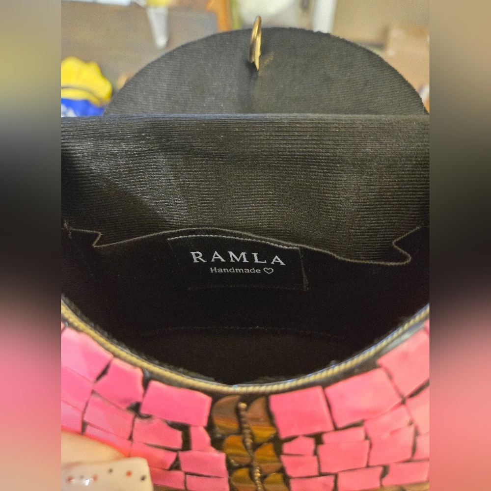 Ramla Pink Mosaic (Clutch/Crossbody) Handmade - Picture 4 of 4